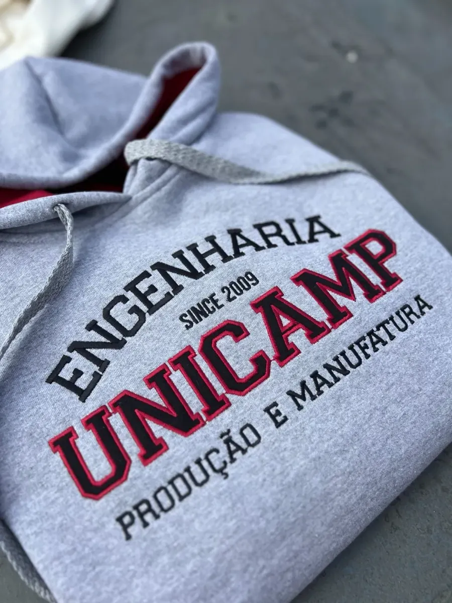 Bordado Engenharia Unicamp em moletom cinza