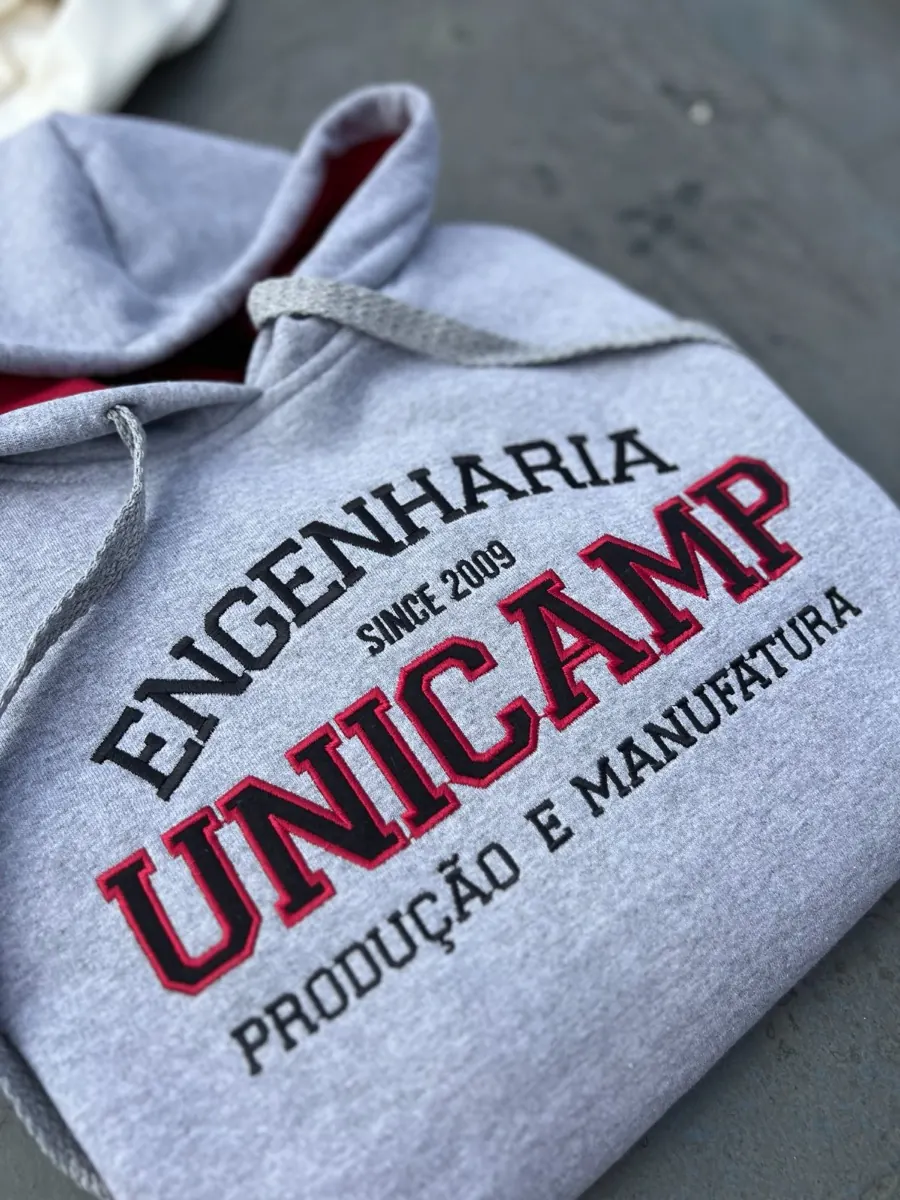 Bordado Engenharia Unicamp em moletom cinza